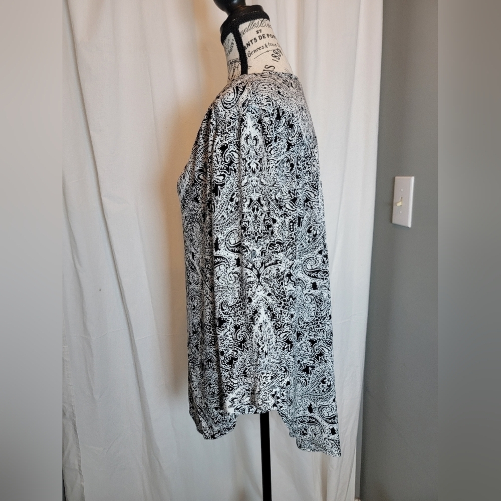 Nine West Monochrome Paisley Blouse - Picture 2 of 8